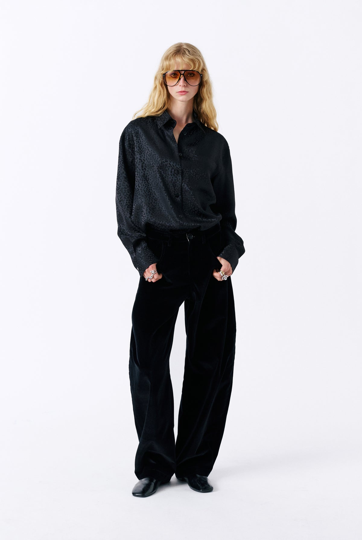 ADFW26040 HQ-2026-09-22-R2 image 2/8 – Amy Trousers Black Sapphire