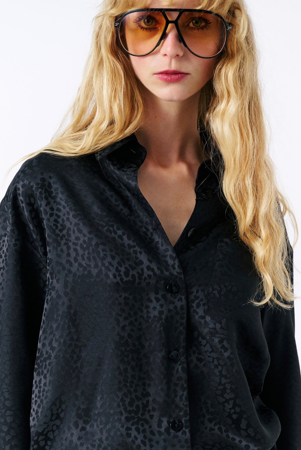 Charlie Shirt Black – image 2 of 7