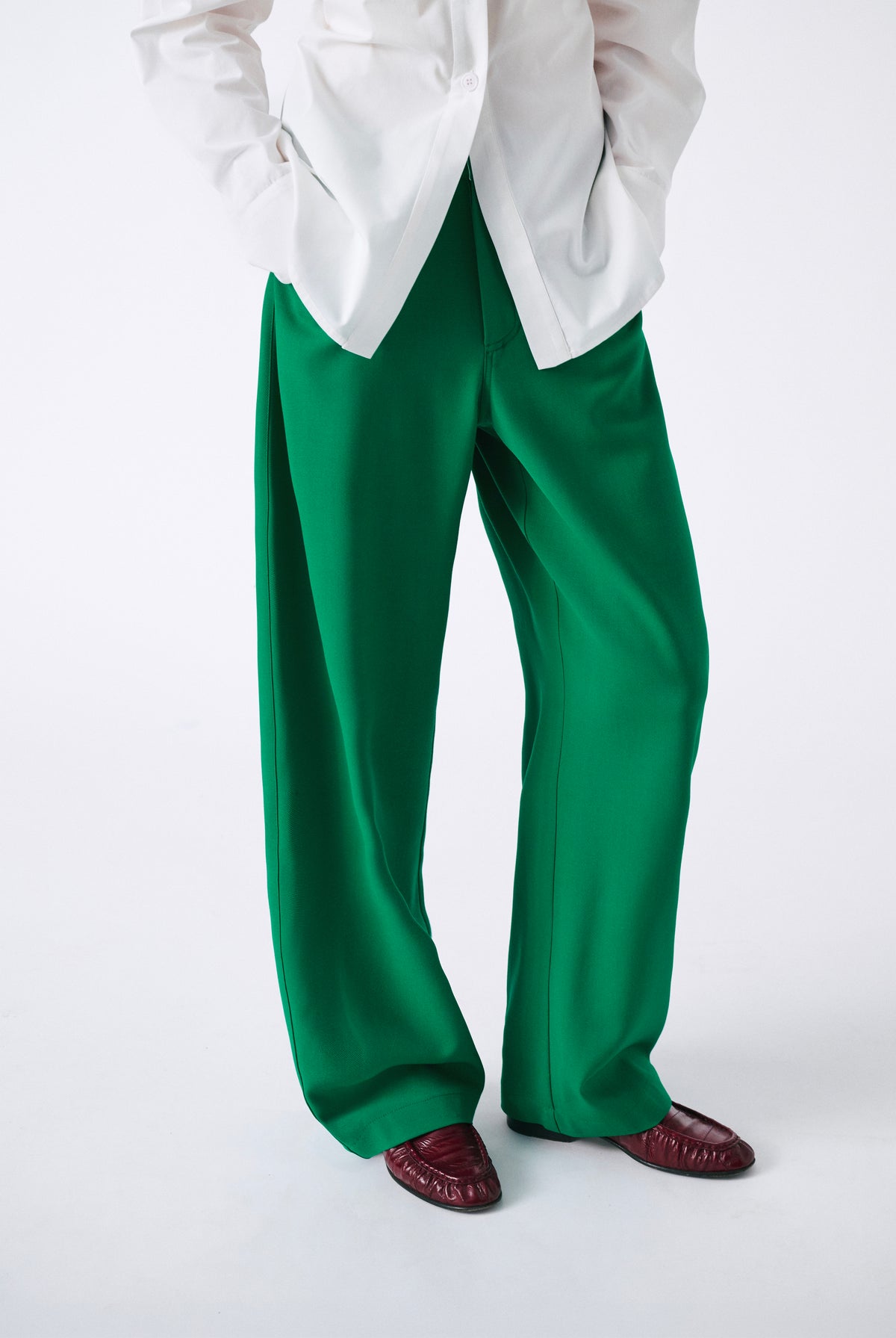 ADFW26043 HQ-2026-09-22-R2 image 1/5 – Amy Trousers Golf Green