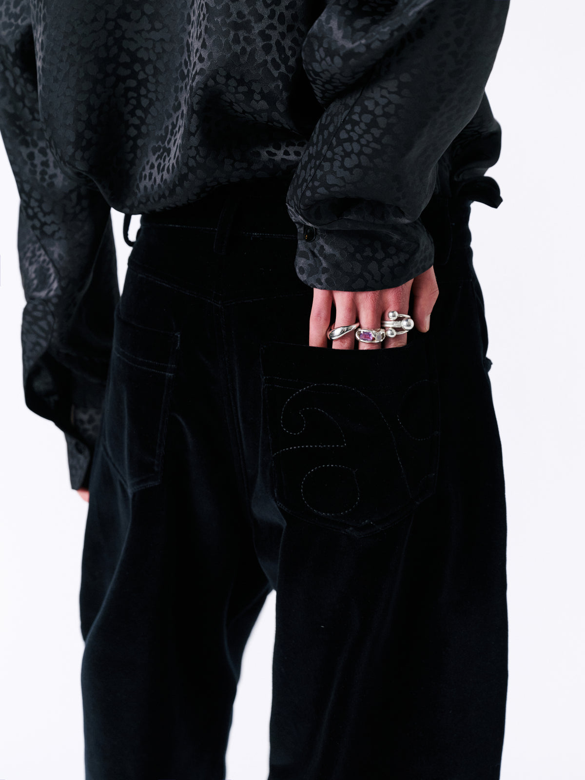 ADFW26040 HQ-2026-09-22-R2 image 5/8 – Amy Trousers Black Sapphire